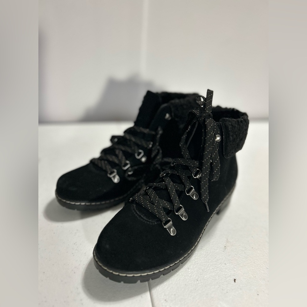 GH BASS Aubrey Women's Boots Sz 8M Black Winter Hiker Leather Lace Up Boots